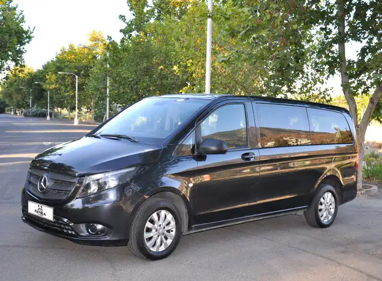 MERCEDEZ BENZ VITO TAURER