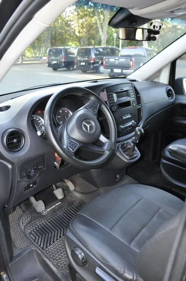 MERCEDEZ BENZ VITO TAURER