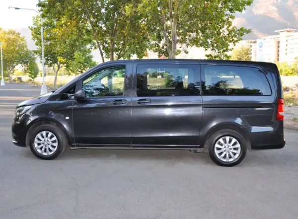 MERCEDEZ BENZ VITO TAURER